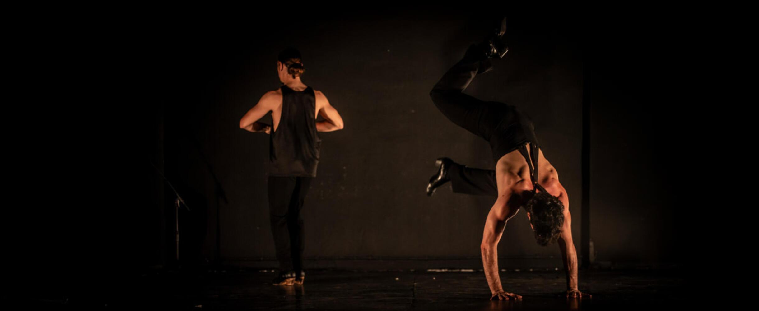 2 flamenco dancers on a black background © Beatrix Mexi Molnar