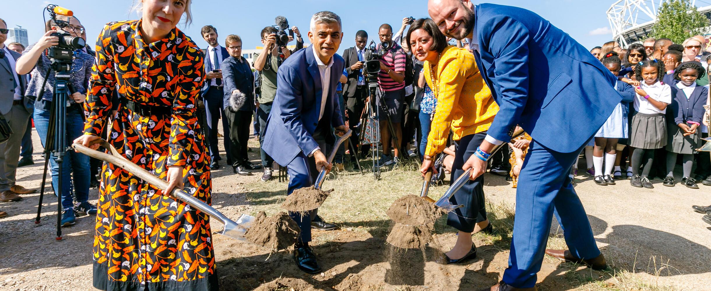 Mayors burying time capsule