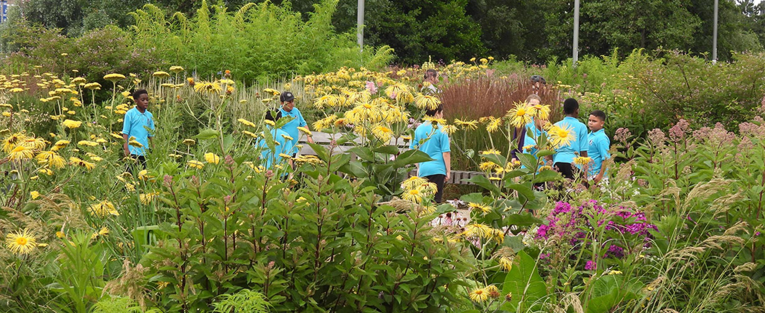 Children playing in the South Park Plaza