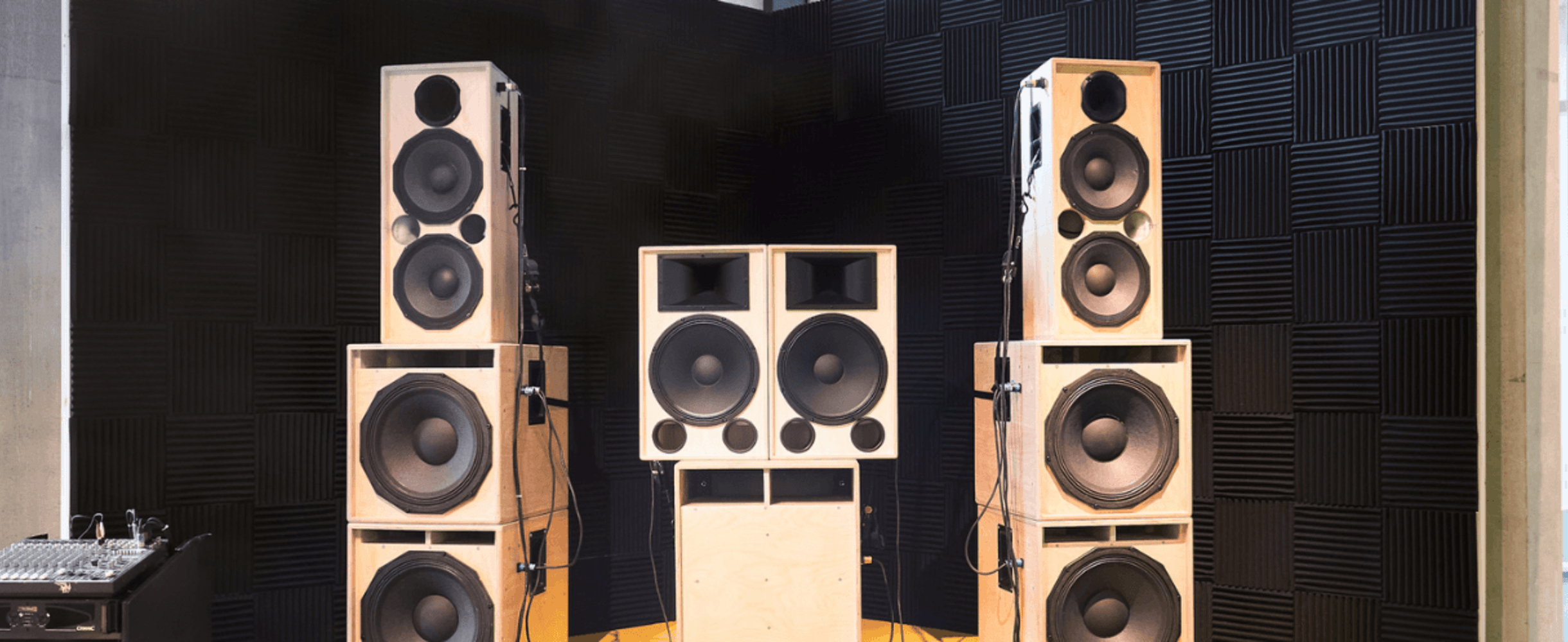 Stereo speakers