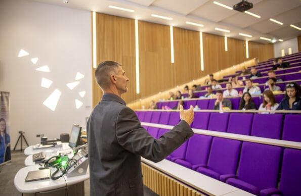 Lecture at Loughborough University London Lecture at Loughborough University London