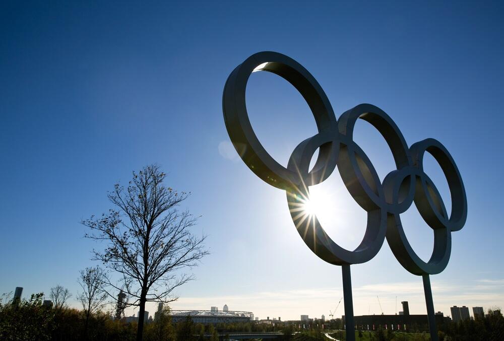 Sillouhette of Olympic rings