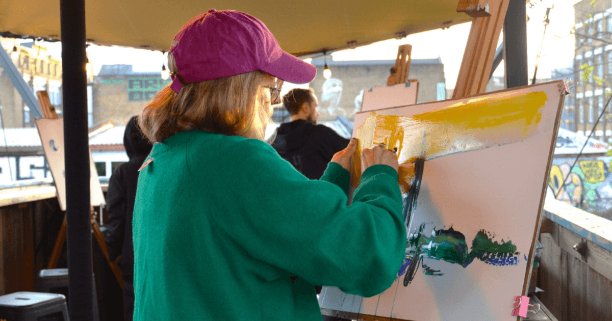 Sketch and Sip at Barge East