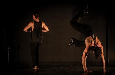 2 flamenco dancers on a black background © Beatrix Mexi Molnar