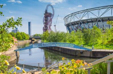 Beautfiul shot of the Stadium and ArcelorMittal Orbit surrounded by greenery
