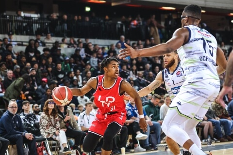 Basketball players for London Lions